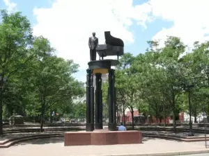 Duke ellington circle jeh 500x375 jpeg
