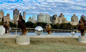 The girl puzzle monument 1280